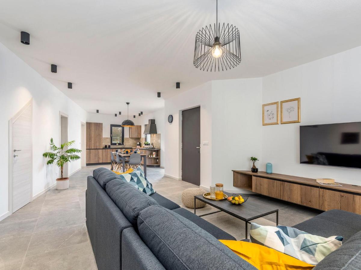Holiday Home Villa Isabela - Prc423 By Interhome Nova Vas  Exteriör bild